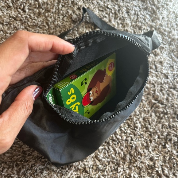 Simple Black Fannypack for Everyday or Festivals - Picture 3 of 3